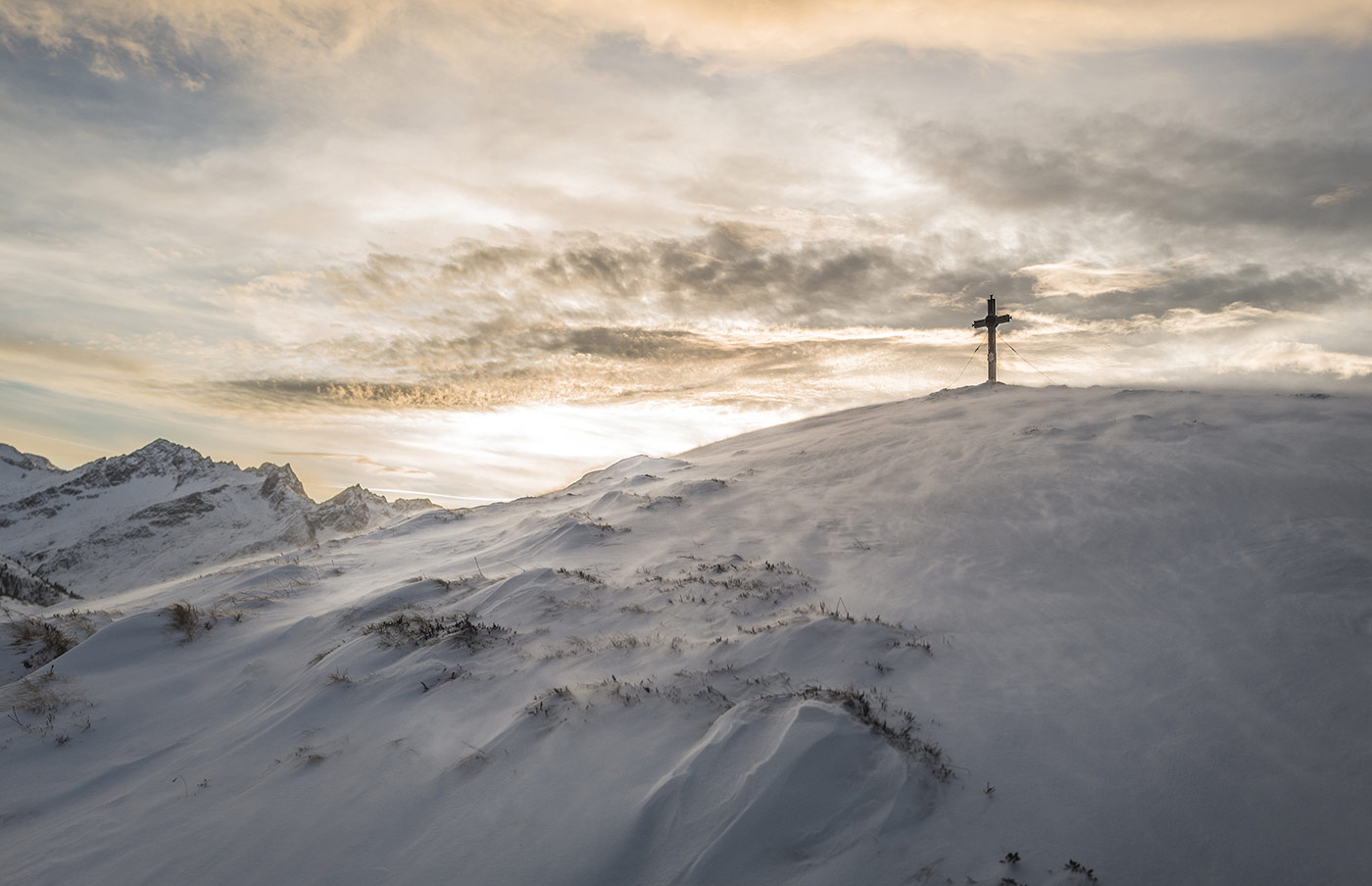 HOW JESUS RESPONDS TO TRAGEDY